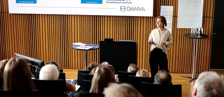 2026 04 28 Katrine Ringgaard Jørgensen Præsenterer Forfyldt Auditorium Mads Volquartz