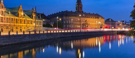 Borsen og Chr.borg aften COLOURBOX35800829.jpg