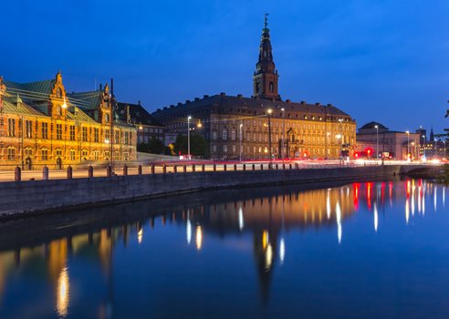 Borsen og Chr.borg aften COLOURBOX35800829.jpg