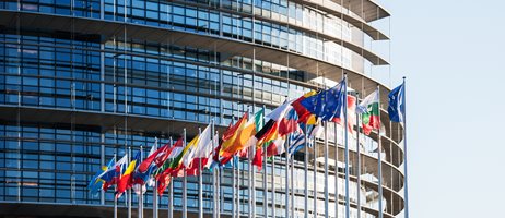 EU og europæiske flag COLOURBOX13329334.jpg (1)