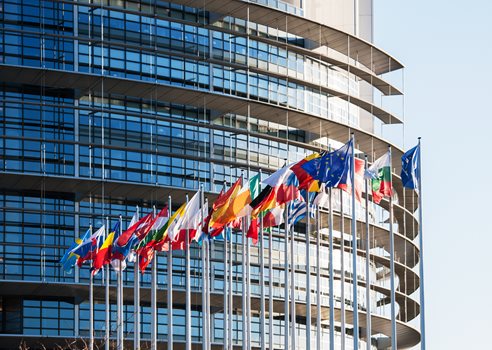 EU og europæiske flag COLOURBOX13329334.jpg (1)