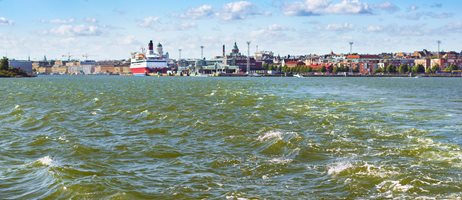Helsingfors og grønt vand COLOURBOX24937245.jpg
