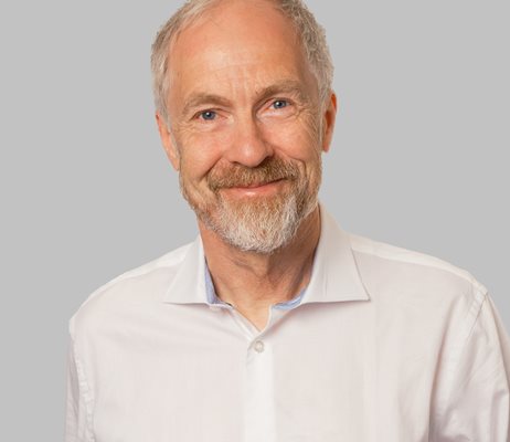 Claus Grå Baggrund Web