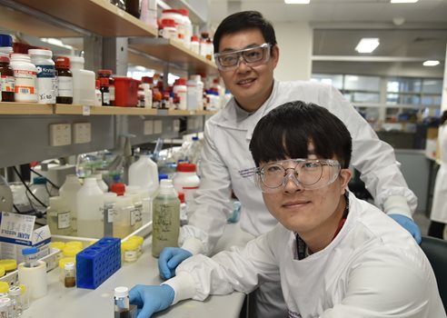 AIBN PFAS Xiao Tan And Standing Dr Cheng Zhang